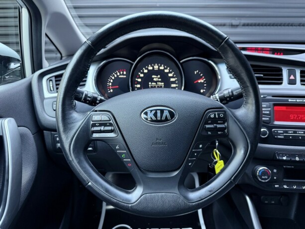 kia-cee039d-bensin-2012-big-13