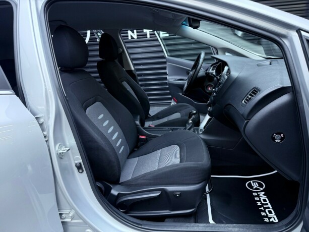 kia-cee039d-bensin-2012-big-29