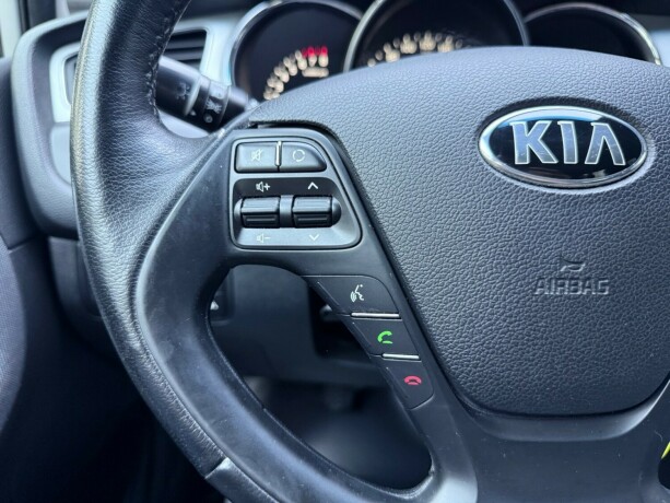 kia-cee039d-bensin-2012-big-14