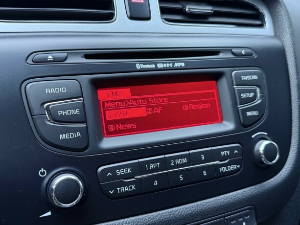 kia-cee039d-bensin-2012-big-21
