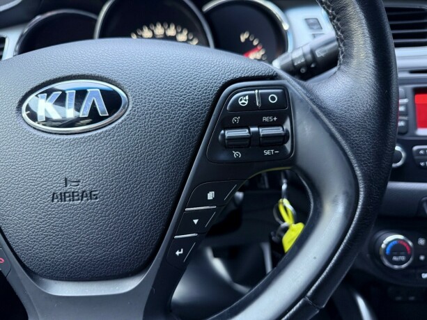 kia-cee039d-bensin-2012-big-15
