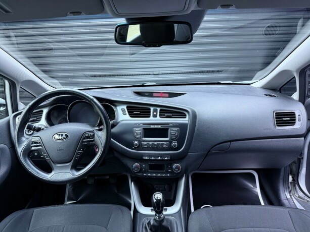 kia-cee039d-bensin-2012-big-9