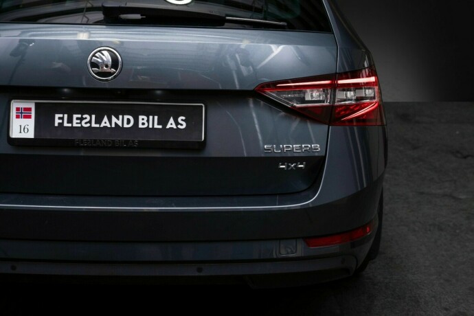skoda-superb-diesel-2019-big-8