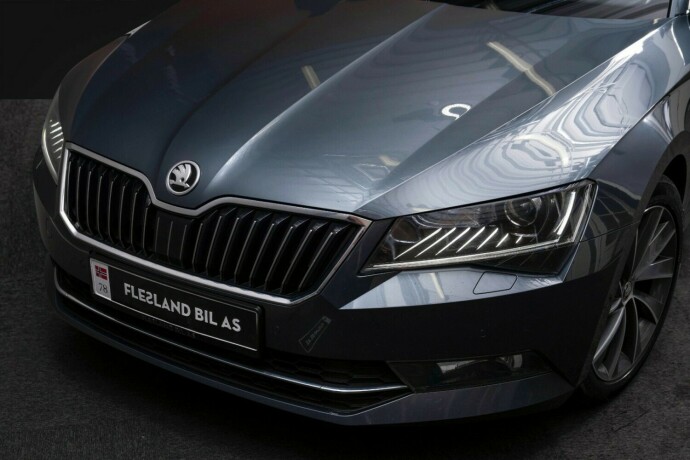 skoda-superb-diesel-2019-big-3