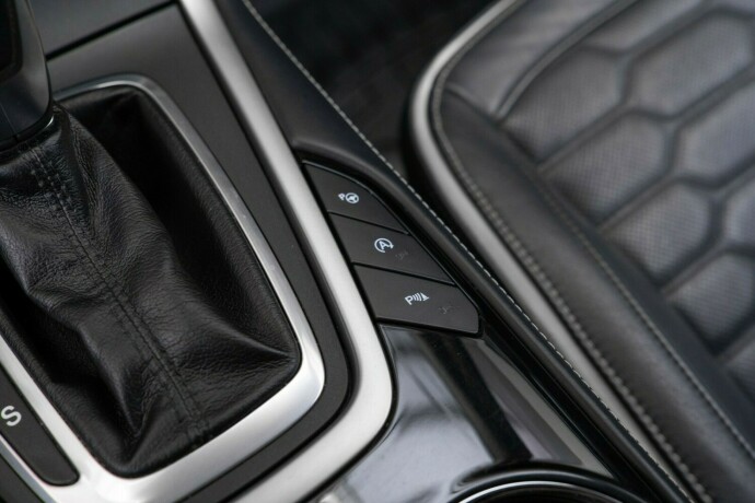 ford-s-max-diesel-2017-big-19