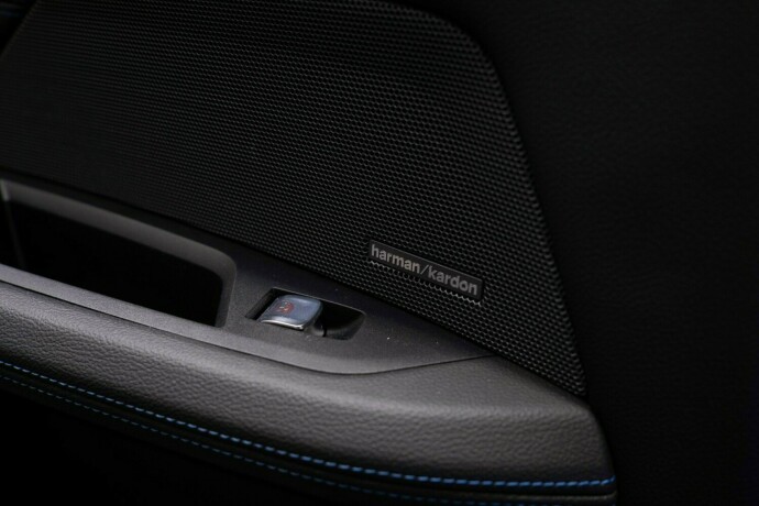 bmw-i4-m50-elektrisitet-2022-big-42