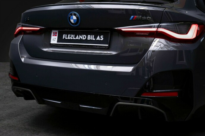 bmw-i4-m50-elektrisitet-2022-big-11