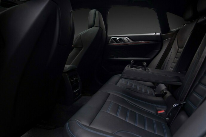 bmw-i4-m50-elektrisitet-2022-big-38