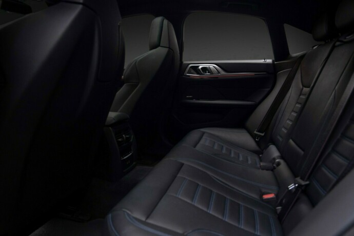bmw-i4-m50-elektrisitet-2022-big-39