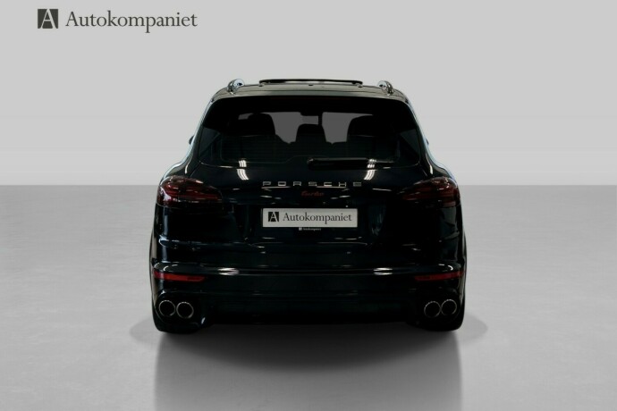 porsche-cayenne-bensin-2015-big-4