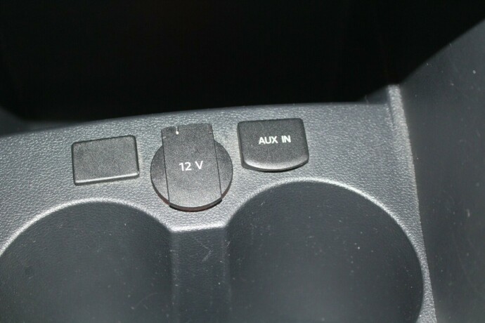 volkswagen-polo-bensin-2014-big-11