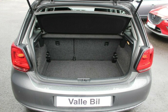 volkswagen-polo-bensin-2014-big-4