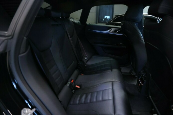 bmw-i4-m50-elektrisitet-2024-big-8