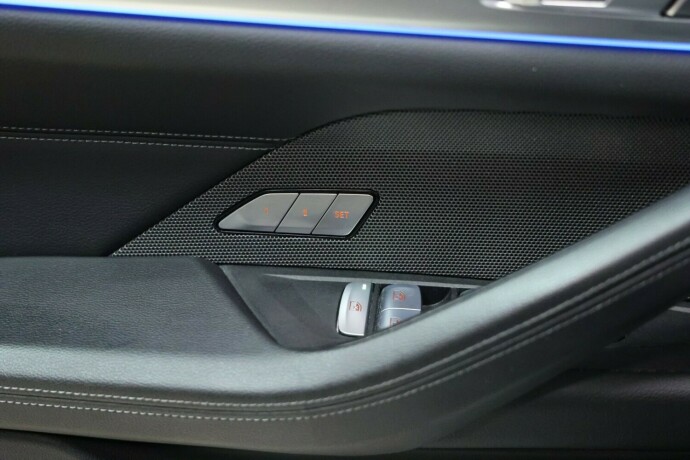 bmw-i4-m50-elektrisitet-2024-big-19