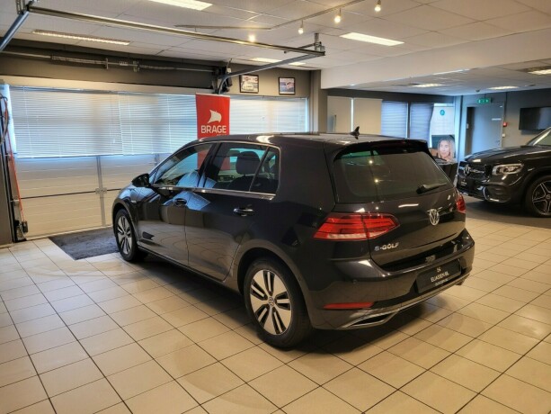 volkswagen-golf-elektrisitet-2018-big-6