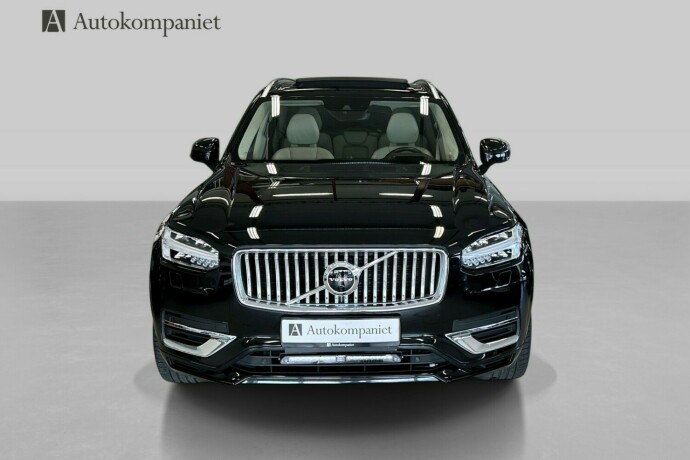 volvo-xc-90-plug-in-petrol-2022-big-1