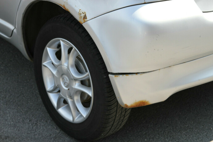 toyota-yaris-bensin-2000-big-10
