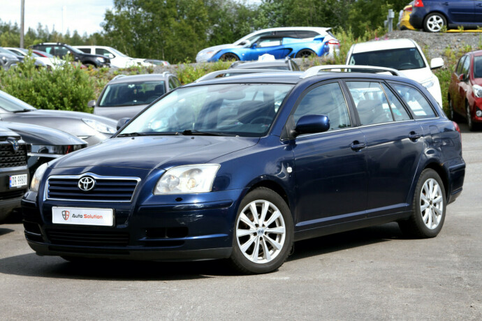 toyota-avensis-bensin-2006-big-0