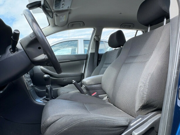 toyota-avensis-bensin-2006-big-3