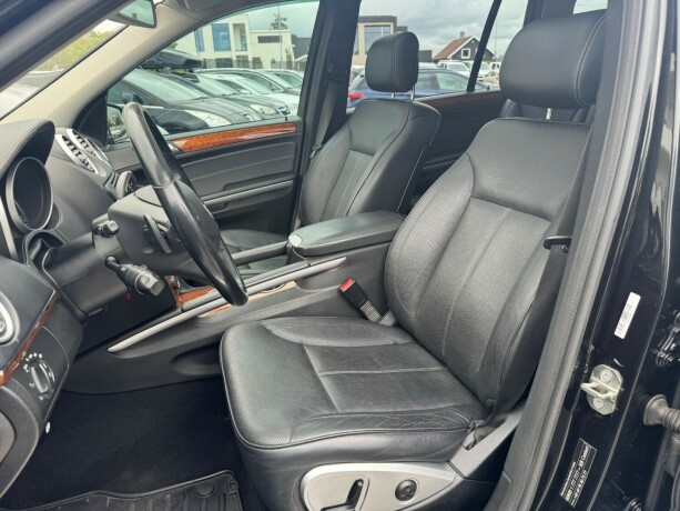 mercedes-benz-gl-diesel-2012-big-13
