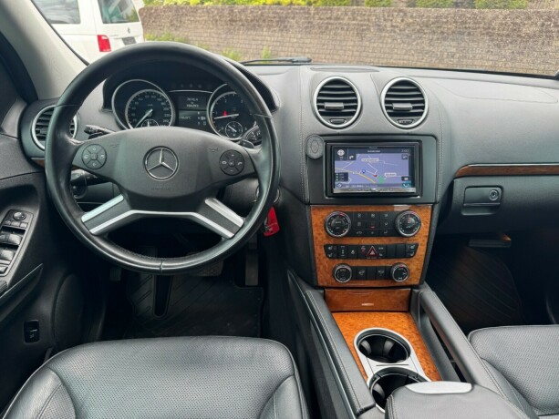 mercedes-benz-gl-diesel-2012-big-7