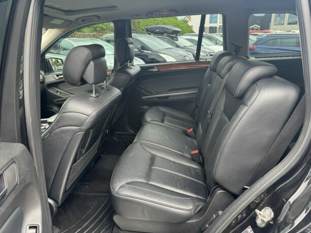 mercedes-benz-gl-diesel-2012-big-14