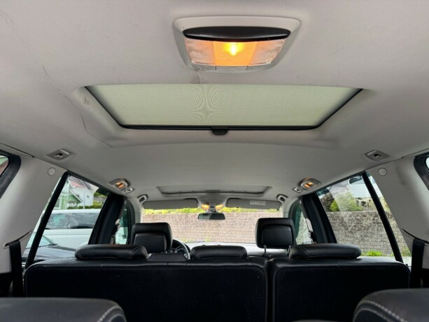 mercedes-benz-gl-diesel-2012-big-16