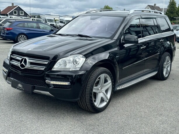 mercedes-benz-gl-diesel-2012-big-0
