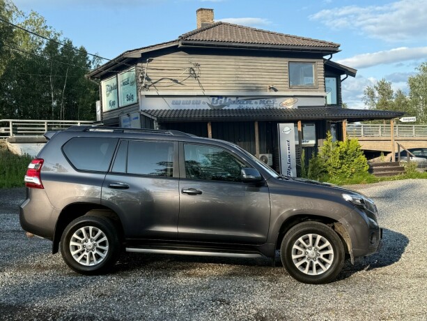 toyota-land-cruiser-diesel-2016-big-3