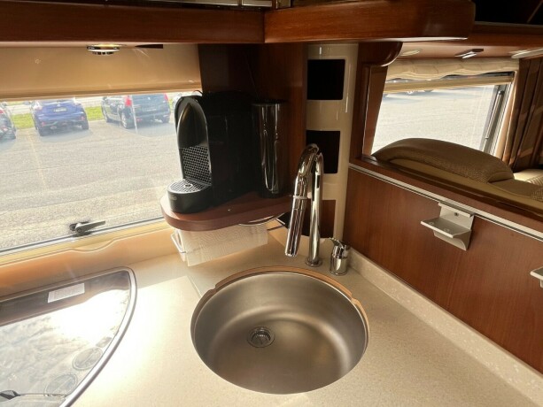 carthago-chic-e-line-i-50-yachting-2-enkle-senger-senkeseng-alde-vannb229en-varme-4500kg-chassis-garanti-diesel-2015-big-33