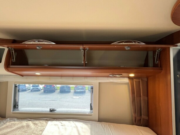 carthago-chic-e-line-i-50-yachting-2-enkle-senger-senkeseng-alde-vannb229en-varme-4500kg-chassis-garanti-diesel-2015-big-55