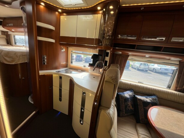 carthago-chic-e-line-i-50-yachting-2-enkle-senger-senkeseng-alde-vannb229en-varme-4500kg-chassis-garanti-diesel-2015-big-29