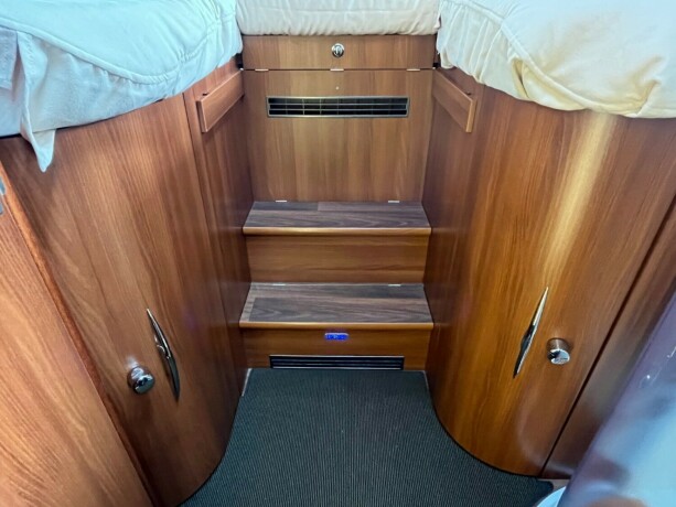 carthago-chic-e-line-i-50-yachting-2-enkle-senger-senkeseng-alde-vannb229en-varme-4500kg-chassis-garanti-diesel-2015-big-56