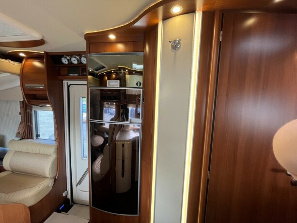 carthago-chic-e-line-i-50-yachting-2-enkle-senger-senkeseng-alde-vannb229en-varme-4500kg-chassis-garanti-diesel-2015-big-42