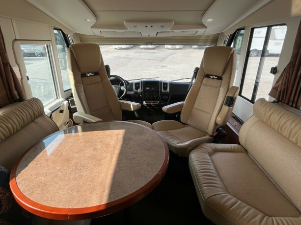 carthago-chic-e-line-i-50-yachting-2-enkle-senger-senkeseng-alde-vannb229en-varme-4500kg-chassis-garanti-diesel-2015-big-19