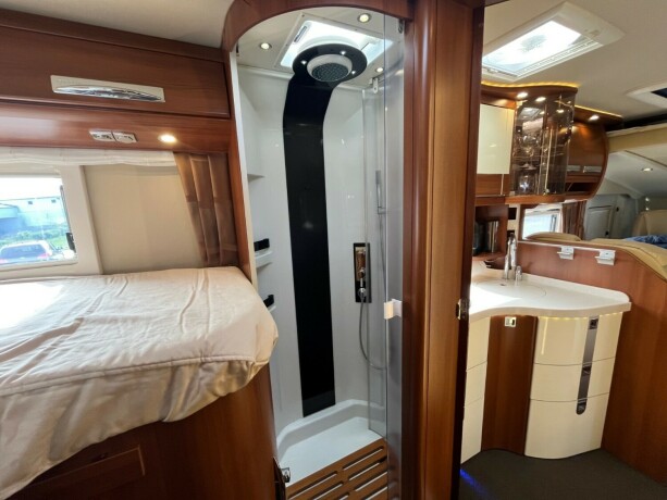 carthago-chic-e-line-i-50-yachting-2-enkle-senger-senkeseng-alde-vannb229en-varme-4500kg-chassis-garanti-diesel-2015-big-51
