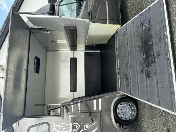 renault-master-diesel-2013-big-11
