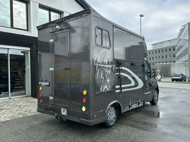 renault-master-diesel-2013-big-3