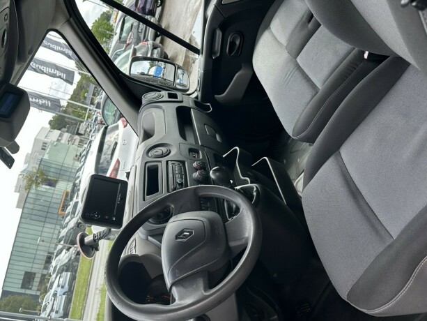 renault-master-diesel-2013-big-5