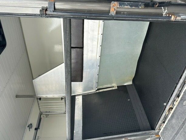 renault-master-diesel-2013-big-12