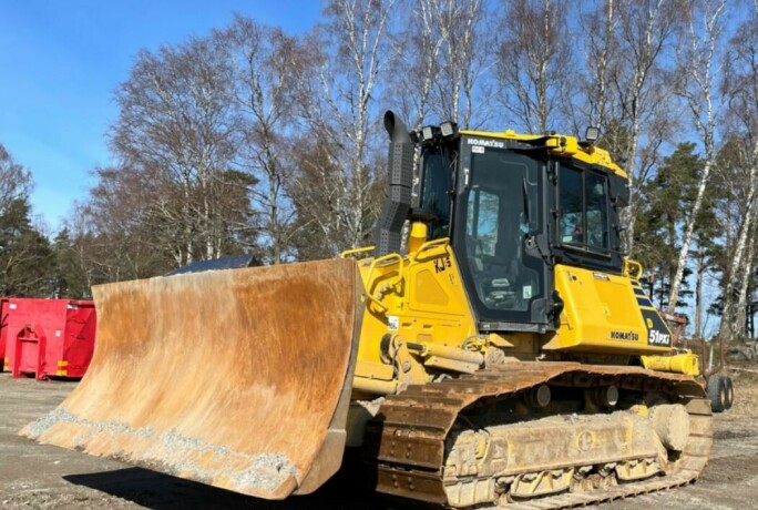 2019-bulldoser-komatsu-d51pxi-big-0