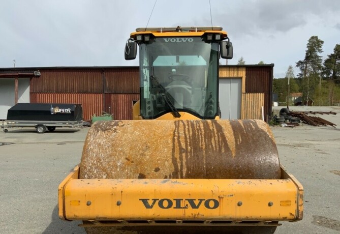 rulle-volvo-sd135-big-2