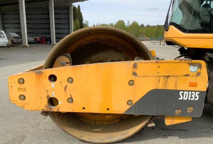 rulle-volvo-sd135-big-10