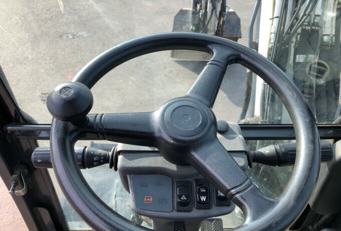gravemaskin-bobcat-e55w-big-9
