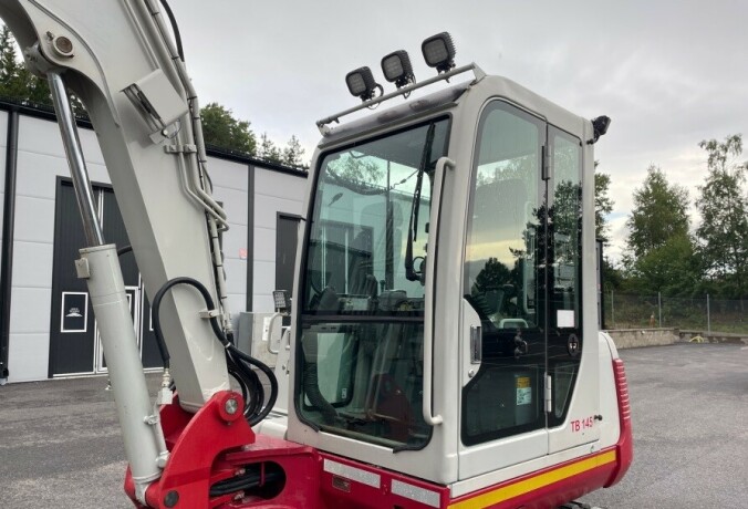 2006-minigraver-gravemaskin-takeuchi-tb145-big-4