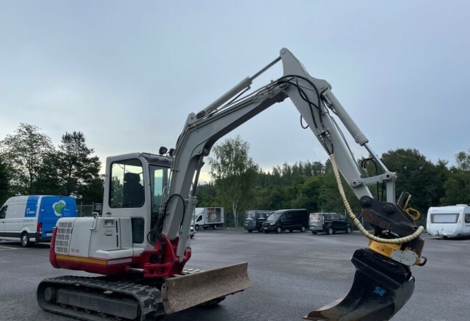 2006-minigraver-gravemaskin-takeuchi-tb145-big-0