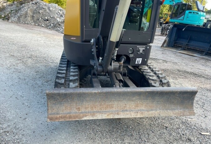 minigraver-gravemaskin-volvo-ecr250-big-14