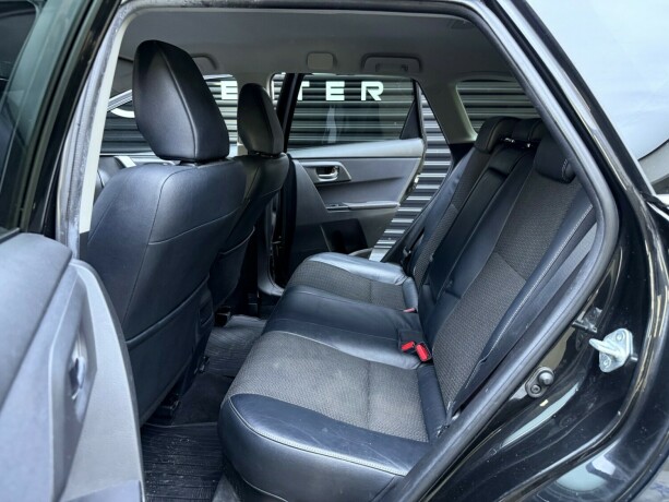 toyota-auris-bensin-2014-big-32