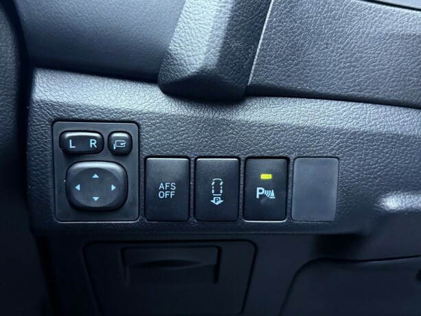 toyota-auris-bensin-2014-big-29