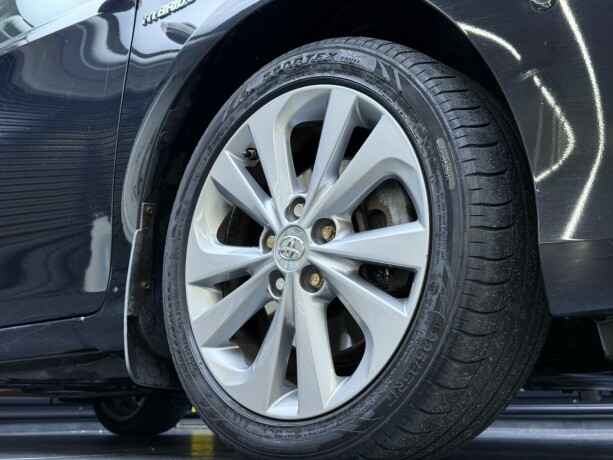 toyota-auris-bensin-2014-big-7
